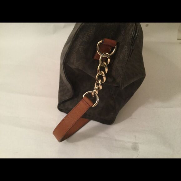 Michael Kors Hamilton PVC Signature Large NS Tote - Picture 4 of 8